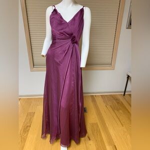 Belsoie bridesmaid elegant gown dress. Size 8. Like New